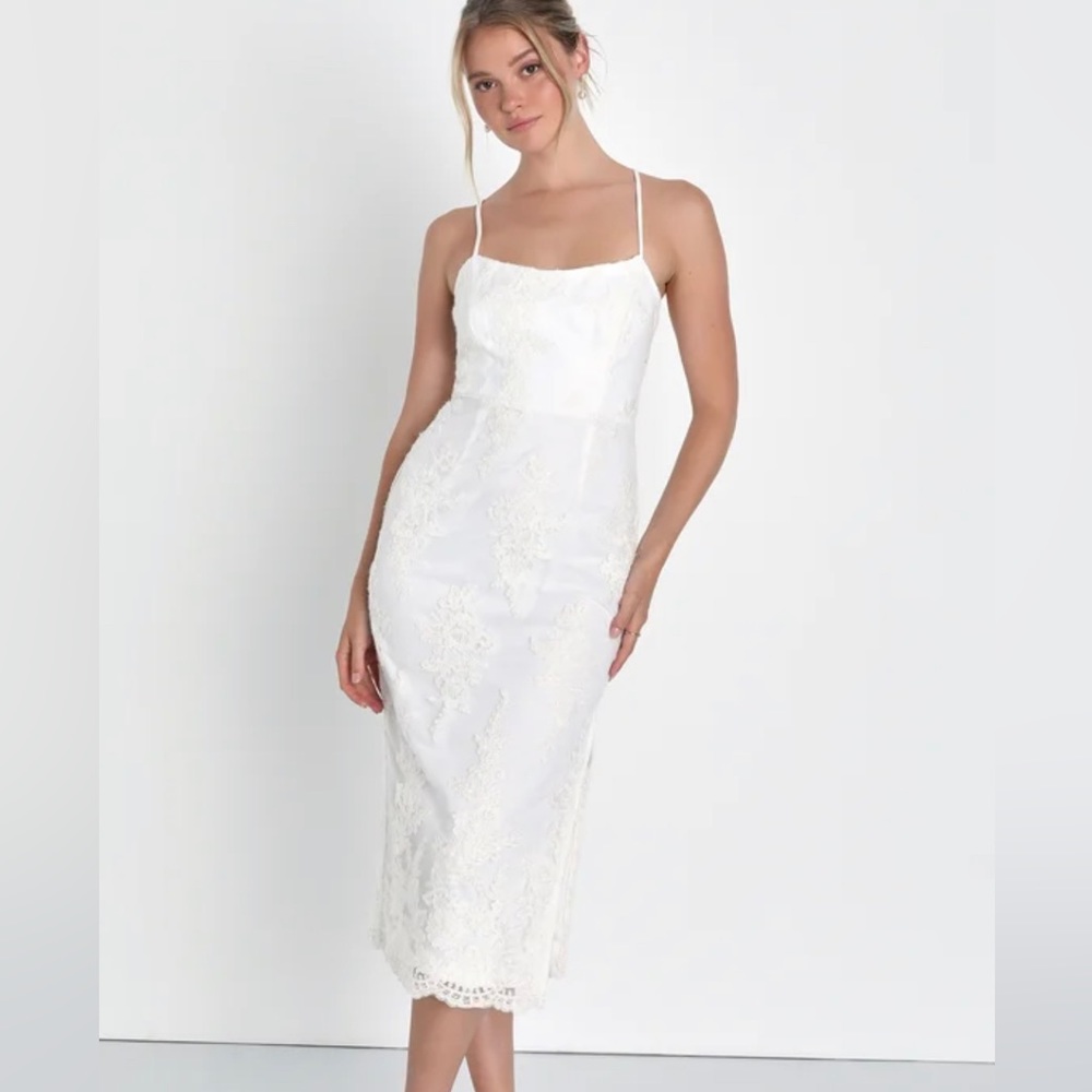 Lulu’s White Dress Size Large fits like Medium